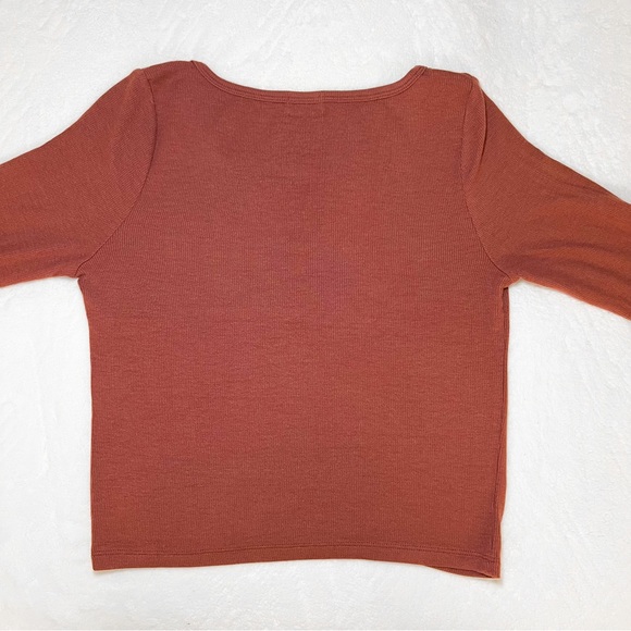 aritzia little moon equinox long sleeve SOLD - Picture 2 of 4